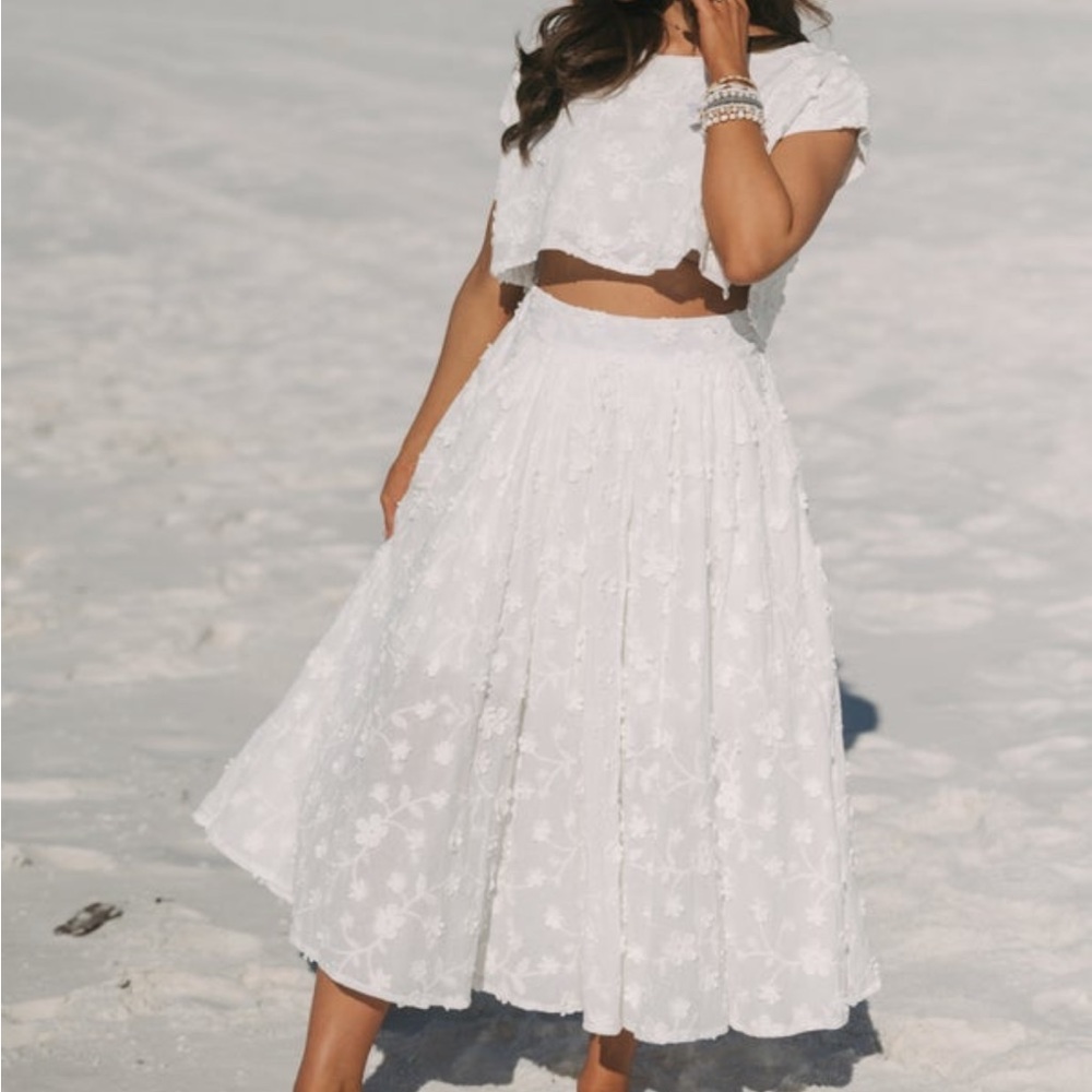 Floral Accented Skirt Set